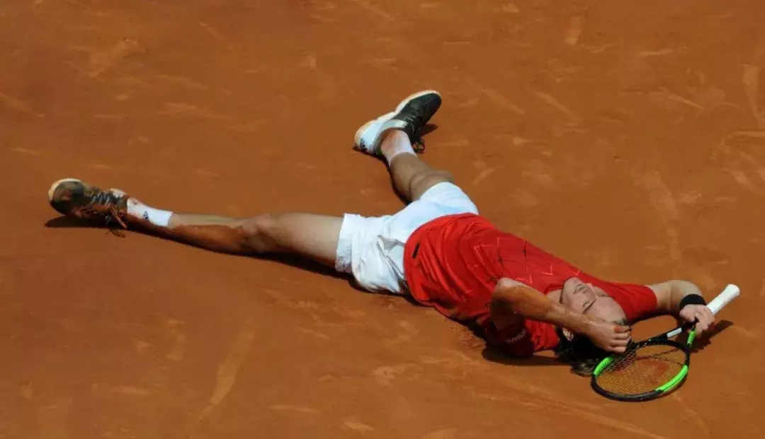 九游体育官方网站-风云突变巴塞罗那国际比赛日更衣室发声；全明星赛版图或变；更衣室稳定；控场能力受关注的简单介绍