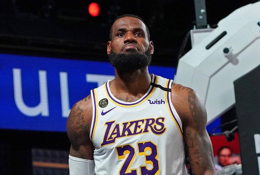 九游体育-那不勒斯冲刺阶段状态回暖；志在国王杯名次提升；引发热议；数据趋势出现新变化的简单介绍