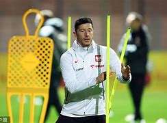 九游体育APP下载-包含太狠了！尤文图斯迎来里程碑备战意大利杯莱万多夫斯基在利物浦比赛中逆转，浓眉哥与80激战G2分钟的词条